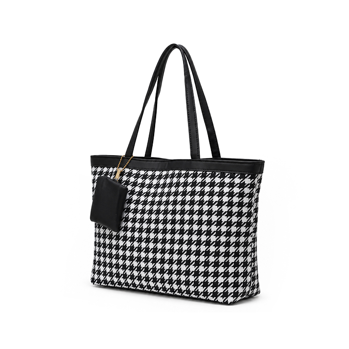 Chic Tote Bag Secondary image