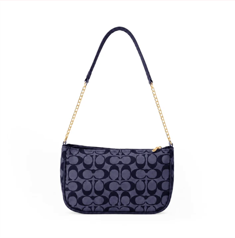 Chic Monogram Bag Main image